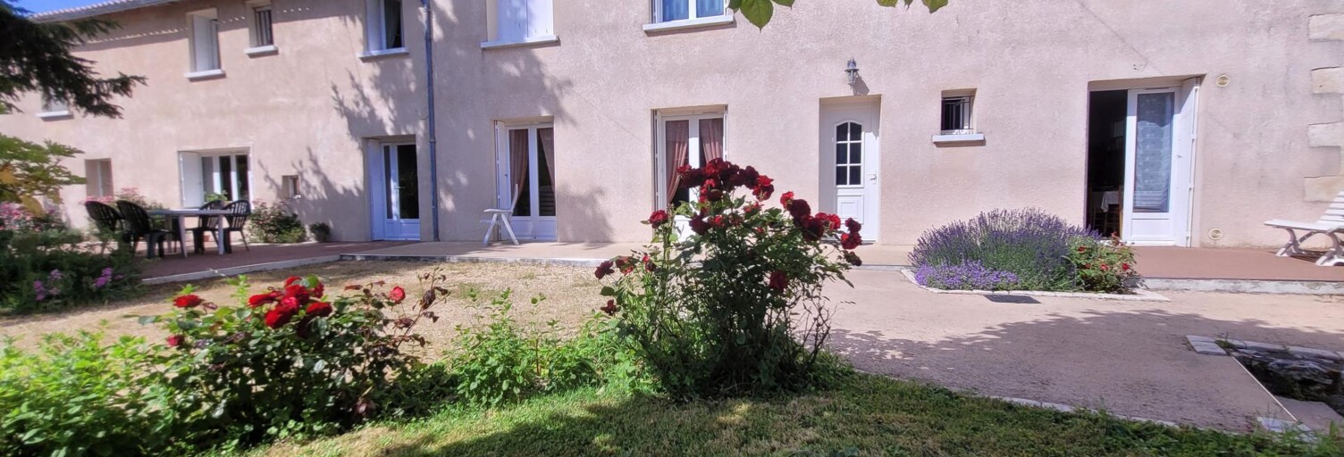 Maison 5 Pièces 190 m² à vendre à Vouillé (86190)