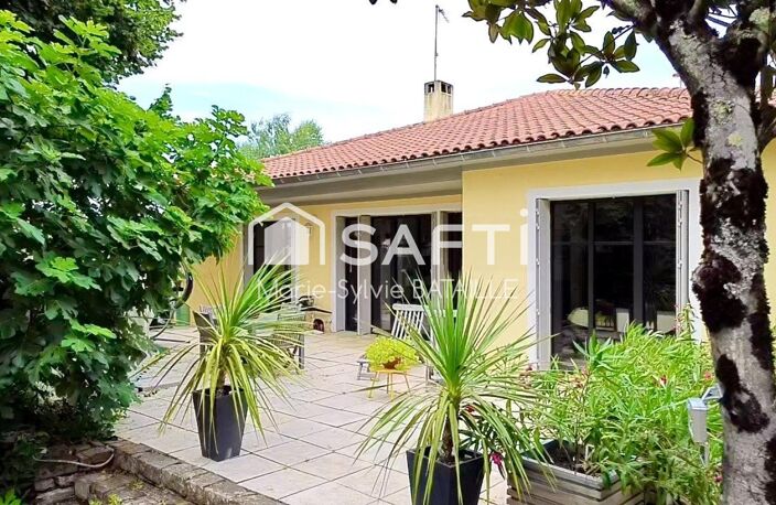 Maison avec parc de 1200m² garage, dépendance, pool house et piscine — photo 2
