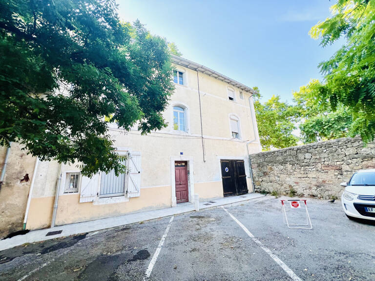 Vente Immeuble de rapport   R+2   220 m2   Centre-ville - ga — photo 1