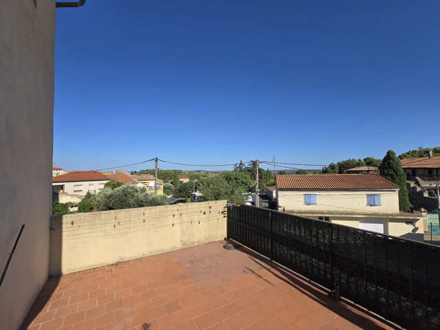 A vendre F3  grande terrasse — photo du bien