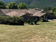 Ancienne ferme rénovée sur un domaine attenant de 12 hectares avec source, vue montagnes et potentiel multi-habitation — photo 4
