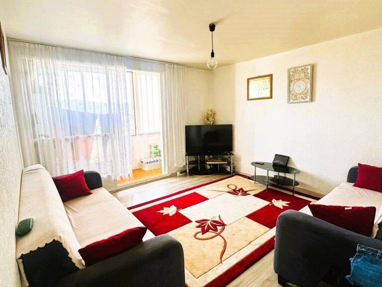 Beau T3 proche métro La Rose 61 m² — photo 1