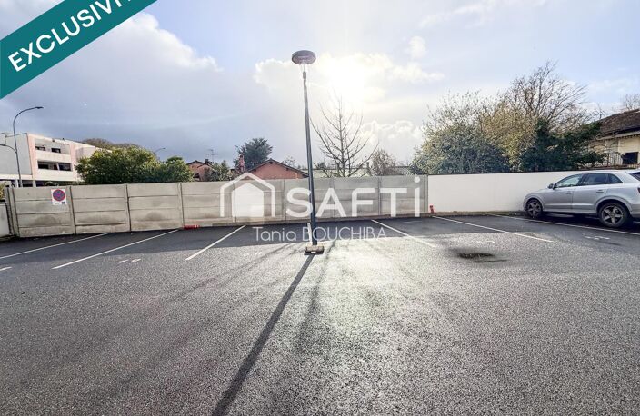 Double parking rare  Secteur Golf — photo 3
