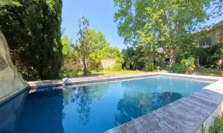 Maison 10 Pièces 325 m² à vendre à Le Thor (84250)