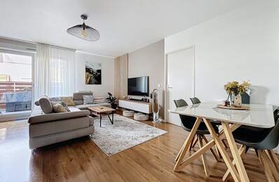 Appartement 4 pièces avec balcon — photo du bien