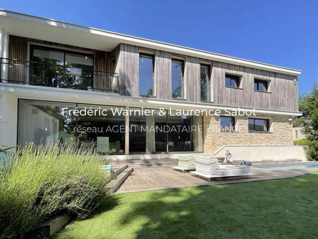 MAISON D'ARCHITECTE RECENTE - DIVISION THÉRY — photo du bien