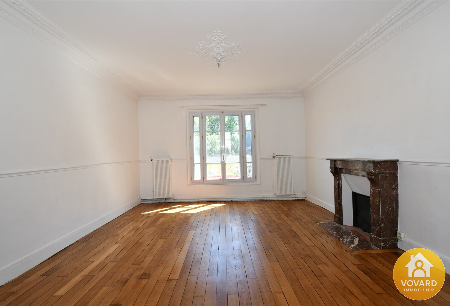 f3 de 72 m2 - 2 ch en centre ville — photo 1