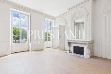 Appartement 4 pièces 698000 €