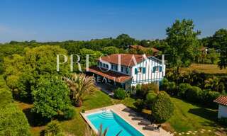 Maison 7 Pièces 270 m² à vendre à Arcangues (64200)
