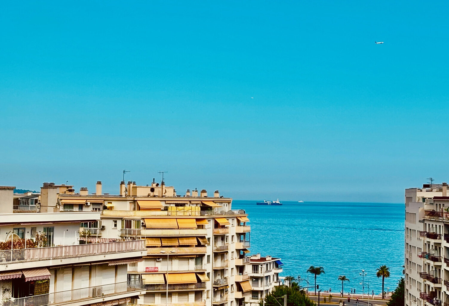 TOIT TERRASSE Carras Bosquets vue mer — photo 1