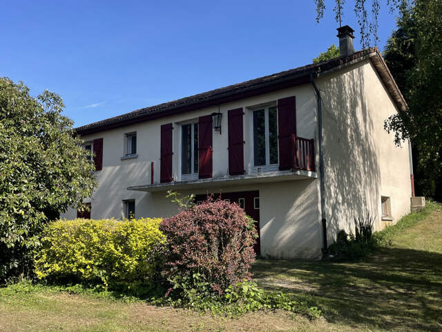 LA GENEYTOUSE MAISON À RÉNOVER   3 CHAMBRES   SOUS-SOL COMP — photo du bien