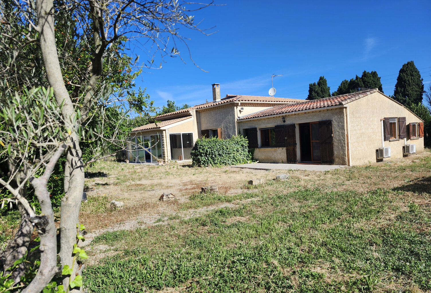 Propriété avec une Maison, un appartement et oliveraie,15 00 — photo 1