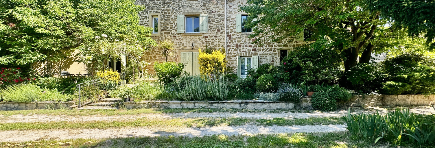 Maison 15 Pièces 356 m² à vendre à Travaillan (84850)