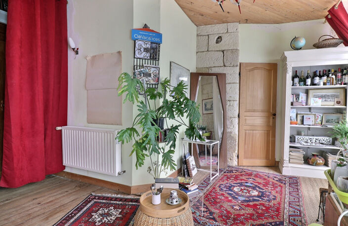 Maison d'hôtes à vendre quartier historique — photo 3