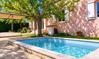Maison 7 Pièces 155 m² à vendre à Gargas (84400)