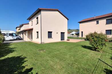 Maison 4 pièces 1328 €