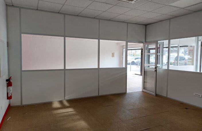 Location commerce  123 m² à Le Péage-de-Roussillon (38550) — photo 5