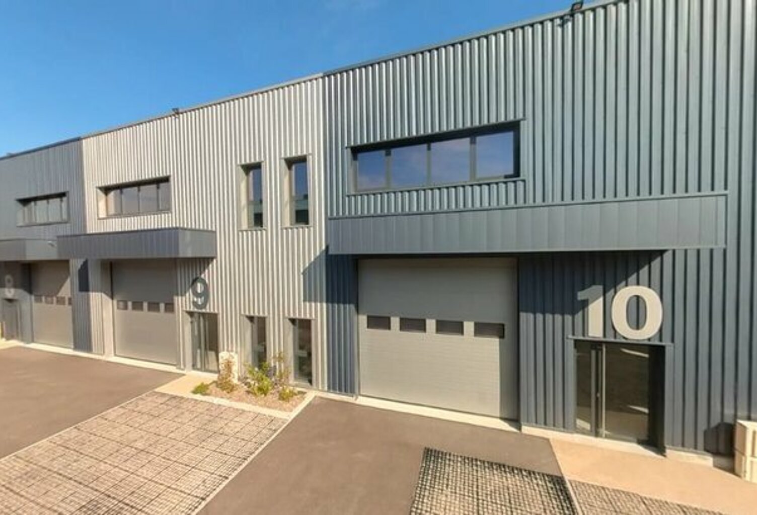 LOCAL D'ACTIVITE - ATELIER à LOUER — photo 1