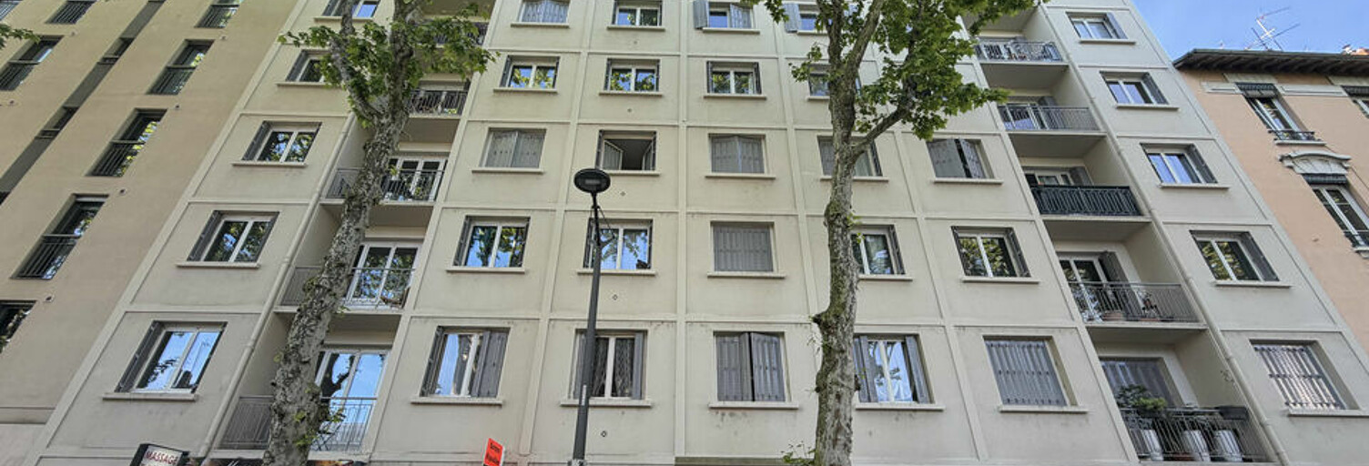Commerce  60 m² à louer à Lyon 3 (69003)