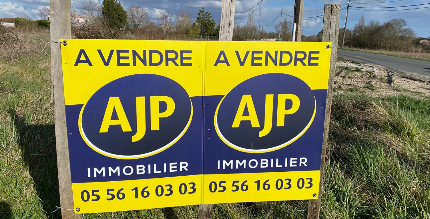 TERRRAIN  A VENDRE  A ST PAUL DE BLAYE — photo 1
