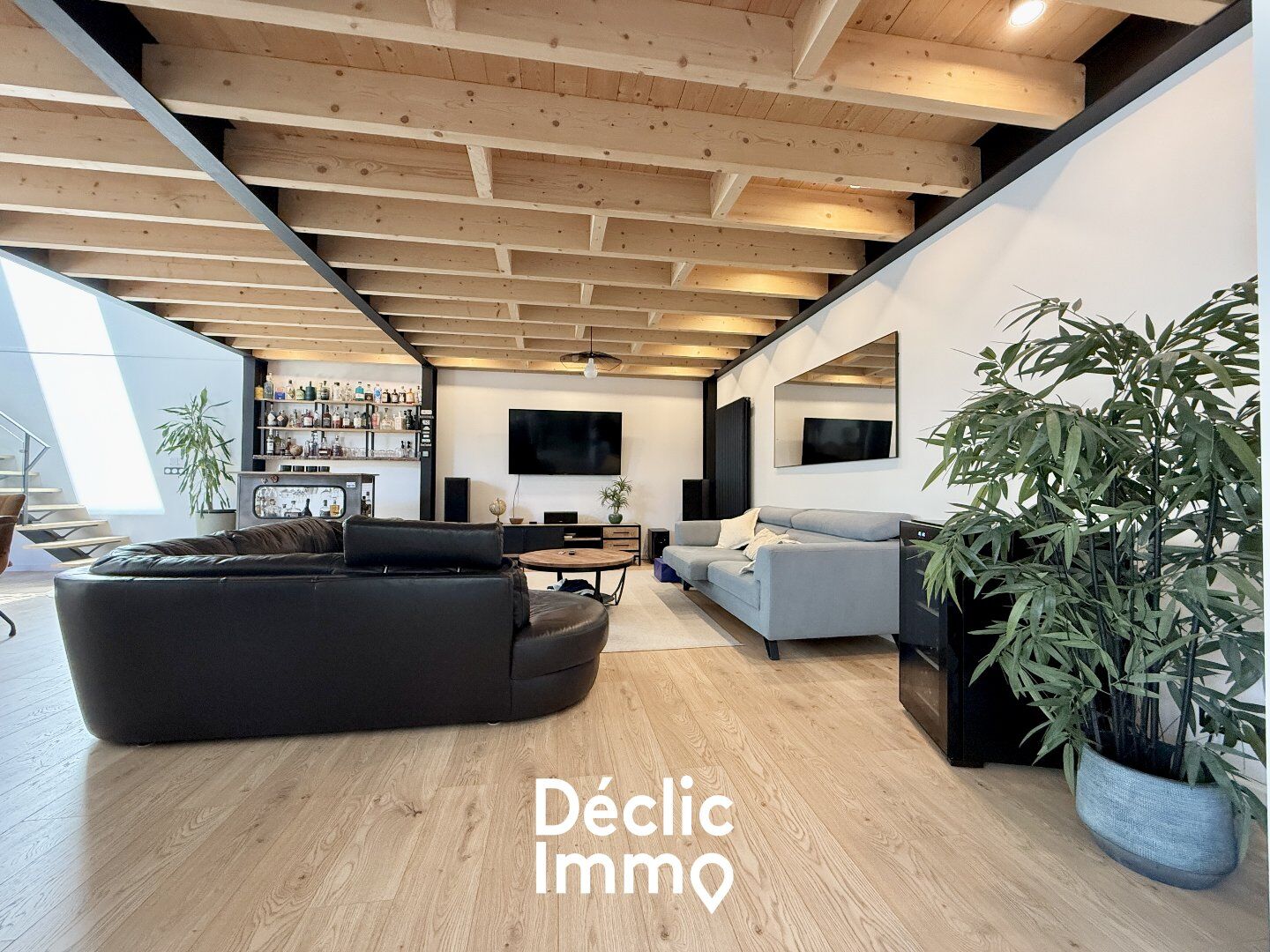  Maison 8 pièces 225 m²