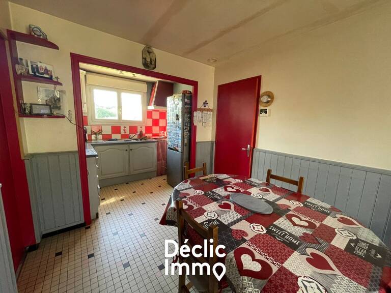 Maison de campagne avec plus de 5 000 m² de terrain à 5 min des commodités ! + Grange — photo 1