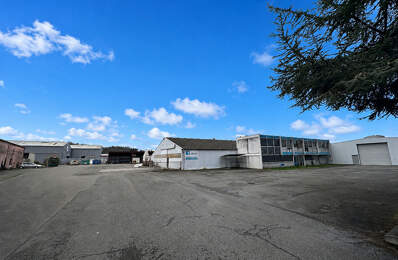 Local d'activité / entrepôt à vendre - LONS — photo du bien