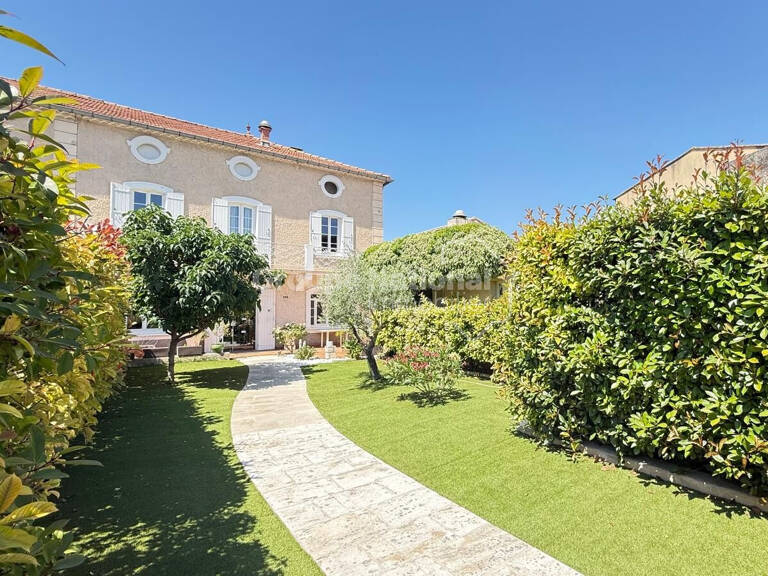 Exclusivité - Maison de maître - Espace et potentiel — photo 1