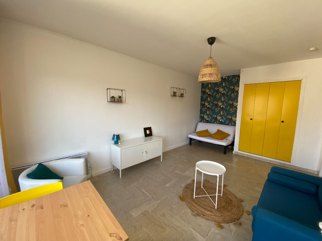 Appartement  T1 à louer Nîmes 30900