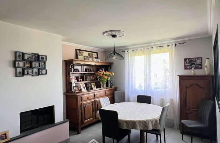 Maison - 110m² - Montreuil-Juigné — photo 4