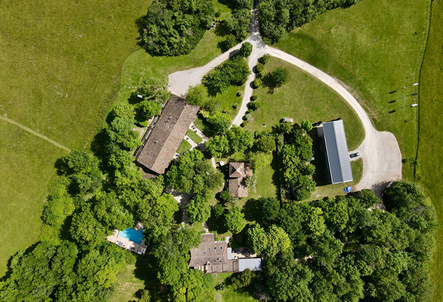 Domaine de prestige avec 6 Gîtes et un Restaurant, Villeréal — photo 1