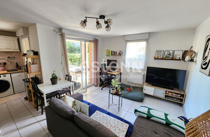 Toulouse A vendre T2  en rez-de-jardin 39.28m² - parking - jardin -piscine — photo 4
