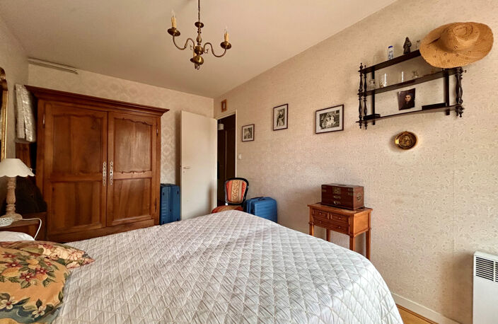 APPARTEMENT TYPE 4 - POITIERS CENTRE VILLE — photo 5