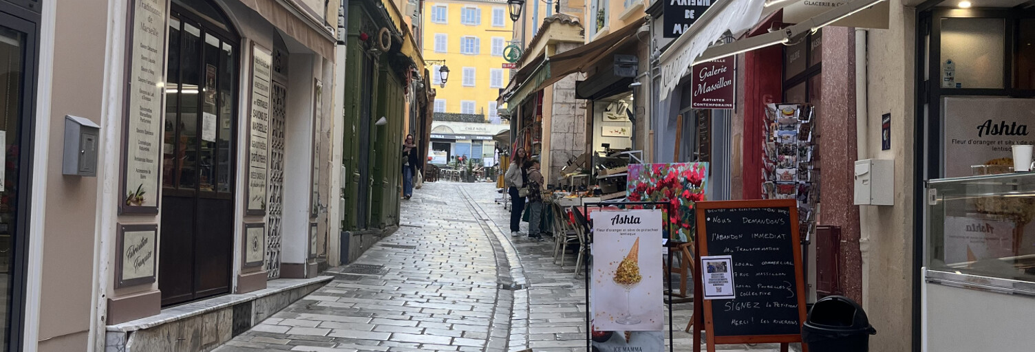 Commerce  37 m² à vendre à Hyères (83400)