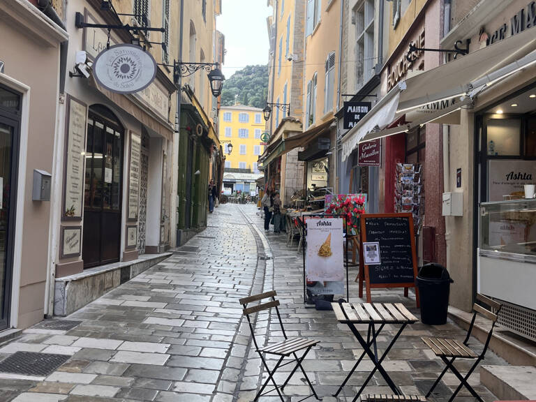 Fond de commerce en zone touristique — photo 1