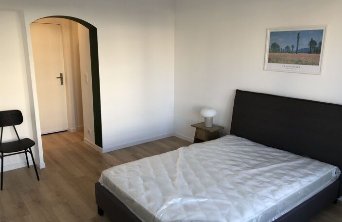 Appartement T6 110 m2 loué en colocation Place Castellane — photo 4