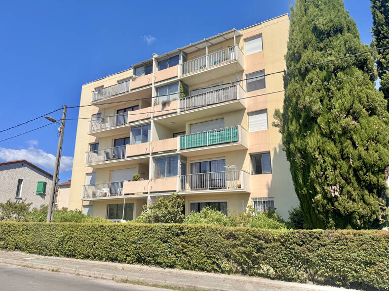 Alès - Résidence 'Les Romarins' Appartement T3 avec terrasse, garage et cave — photo 1