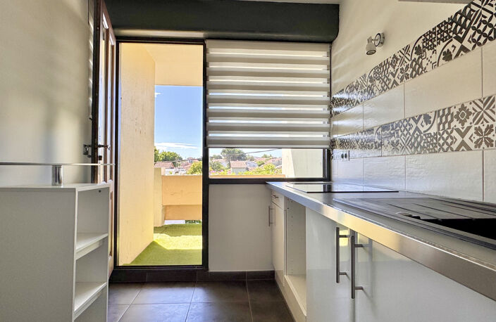 Alès - Résidence 'Les Romarins' Appartement T3 avec terrasse, garage et cave — photo 4