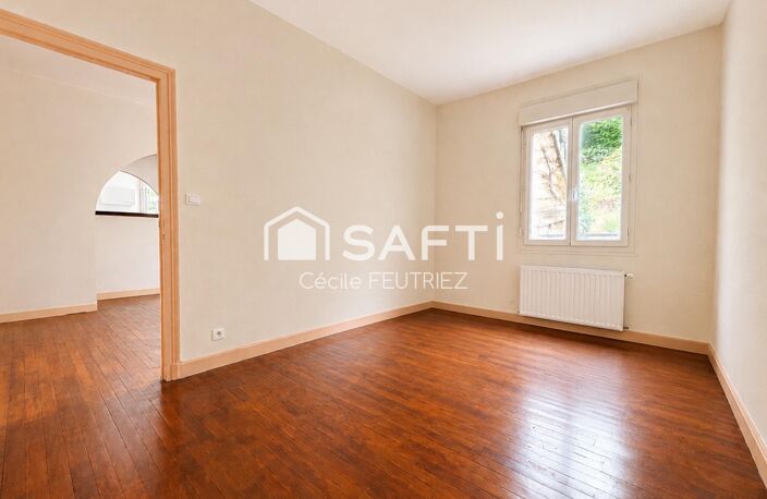 Appartement avec stationnement et cave — photo 4