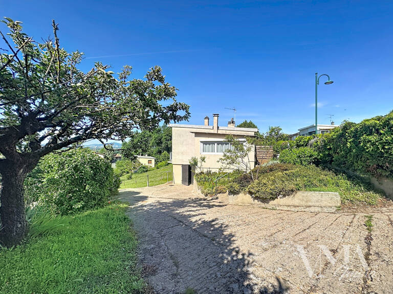 Belmont-d'Azergues   Maison à rénover avec un terrain et bea — photo 1