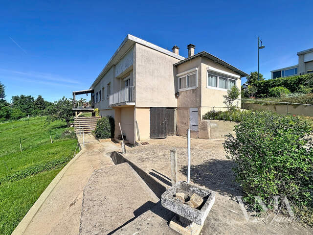 Belmont-d'Azergues (69380), maison à rénover avec jardin et — photo du bien