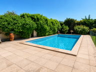 PERNES LES FONTAINES VILLA SH 227M2 SUR UN TERRAIN AVEC PISCINE DE 1205M2 — photo 2