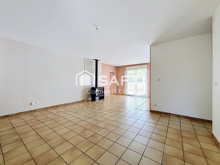 Coup de cœur à Saint-Romain-la-Virvée  Maison de 130 m² avec 4 chambres sur parcelle arborée de 1 550 m² sans vis-à-vis — photo 1