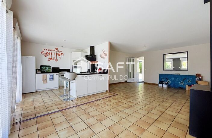 Coup de cœur à Saint-Romain-la-Virvée  Maison de 130 m² avec 4 chambres sur parcelle arborée de 1 550 m² sans vis-à-vis — photo 5