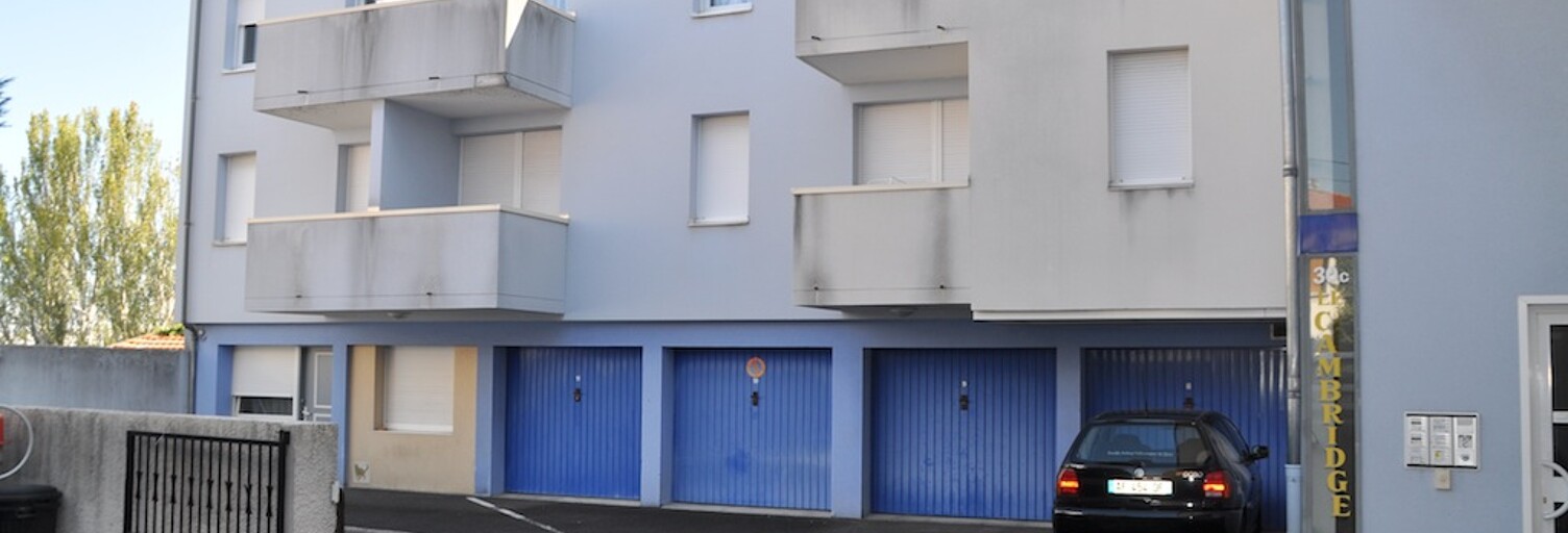 Garage   m² à louer à Beaumont (63110)