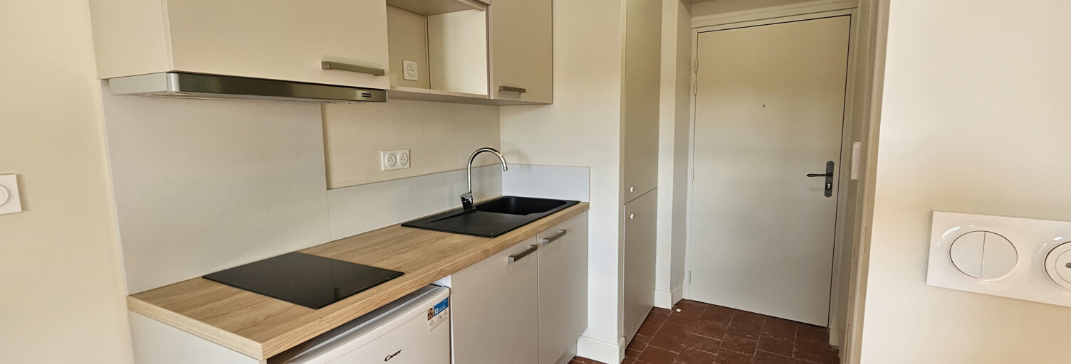 Appartement 1 Pièce 18 m² à louer à Nîmes (30000)