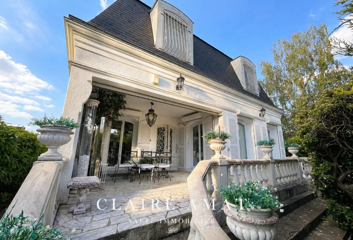 Élégante Mansard baignée de lumière, au charme raffiné et aux inspirations d'un véritable palais de glaces. — photo 1