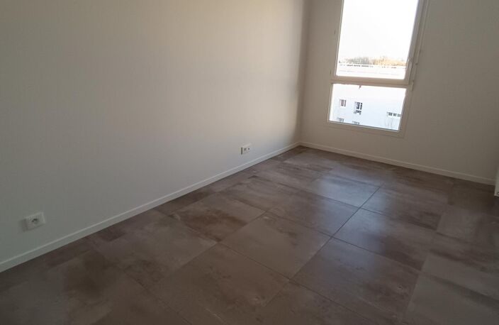 Magnifique Appartement 4P 3CH dans Très Belle Résidence de 2016 à qqs mn à pied de la Gare RER — photo 3