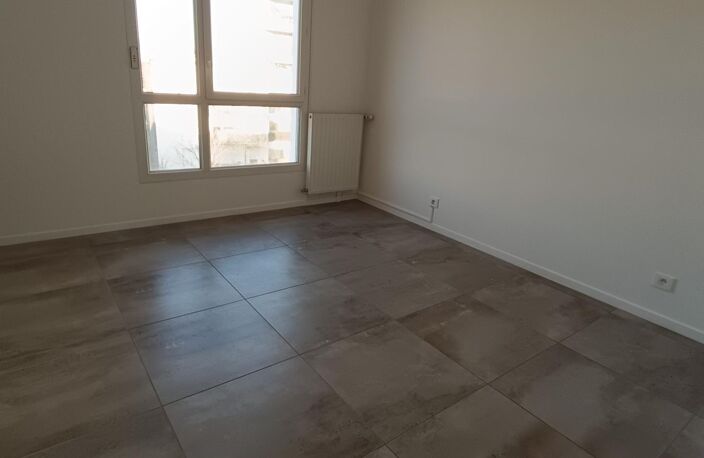 Magnifique Appartement 4P 3CH dans Très Belle Résidence de 2016 à qqs mn à pied de la Gare RER — photo 4