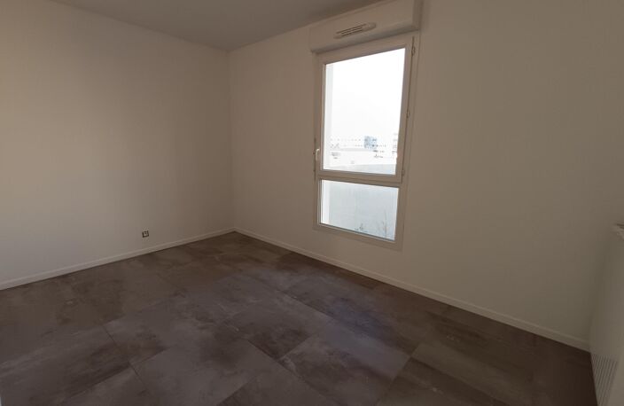 Magnifique Appartement 4P 3CH dans Très Belle Résidence de 2016 à qqs mn à pied de la Gare RER — photo 5